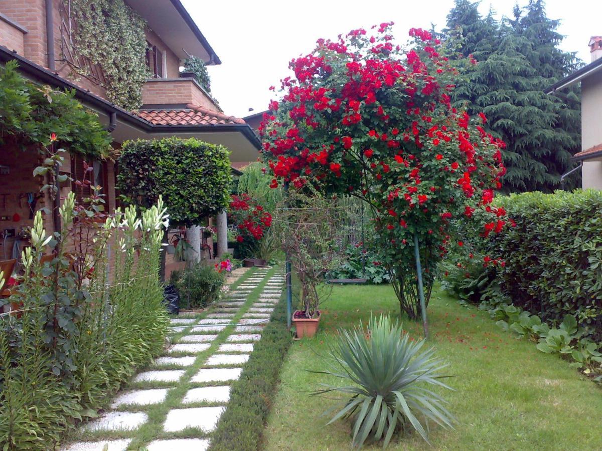 B&B Les Fleurettes Lomazzo Dış mekan fotoğraf